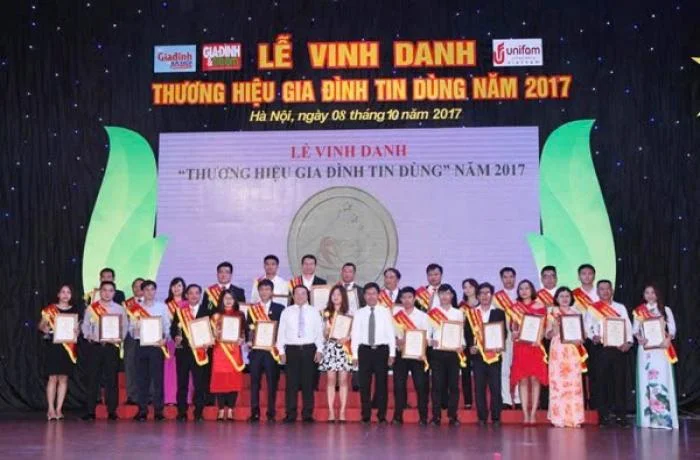 Giấy chứng nhận Danh Hiệu: THƯƠNG HIỆU GIA ĐÌNH TIÊU DÙNG